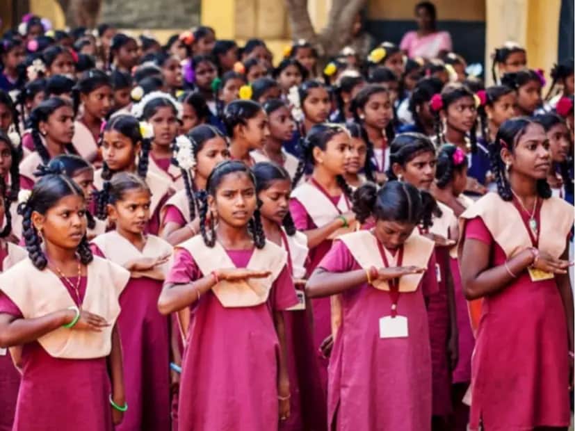 Students from Years 1 to 10 will participate in the two-week sessions starting from June 2, while higher secondary students will undergo a similar programme for a week starting on July 18. Schools will also modify their schedules to ensure sufficient time is allotted to arts, sports, and social education. (News18 Tamil) Students from Years 1 to 10 will participate in the two-week sessions starting from June 2, while higher secondary students will undergo a similar programme for a week starting on July 18. Schools will also modify their schedules to ensure sufficient time is allotted to arts, sports, and social education. (News18 Tamil)