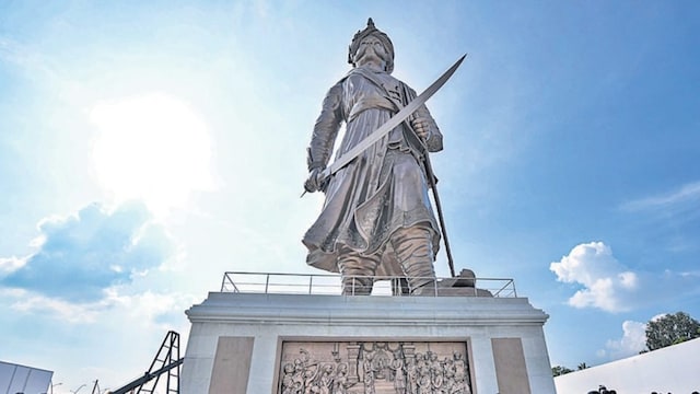 The statue, also called Pragatiya Pratime or the Statue of Prosperity, was sculpted by Padma Bhushan awardee Ram V Sutar, known for the Statue of Unity. File pic/PTI