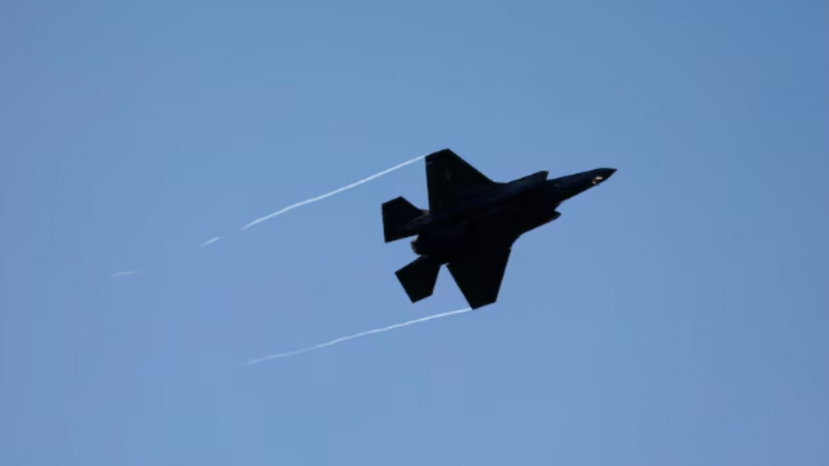 UK to Procure Nuclear-Capable Jets Amid NATO Summit