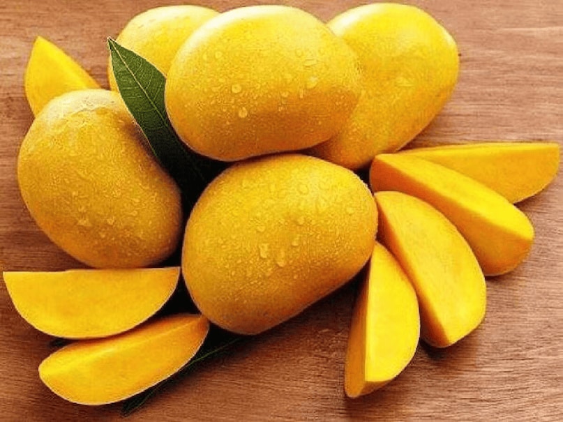 These numbers are based on the latest data from the year 2023–2024. According to this report, India holds the top global position, while Uttar Pradesh leads domestically. Mango is often referred to as the ‘King of Fruits’ not only because of its sweet and delicious taste but also due to its high nutritional value. It is rich in essential nutrients like vitamins A, C, and E, which are extremely beneficial for health. (News18 Hindi) These numbers are based on the latest data from the year 2023–2024. According to this report, India holds the top global position, while Uttar Pradesh leads domestically. Mango is often referred to as the ‘King of Fruits’ not only because of its sweet and delicious taste but also due to its high nutritional value. It is rich in essential nutrients like vitamins A, C, and E, which are extremely beneficial for health. (News18 Hindi)