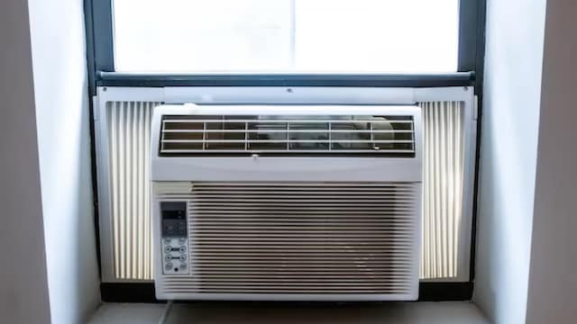 Older units are less energy-efficient, and their maintenance and repair costs tend to rise over time, justifying the investment in a newer model. (News18)