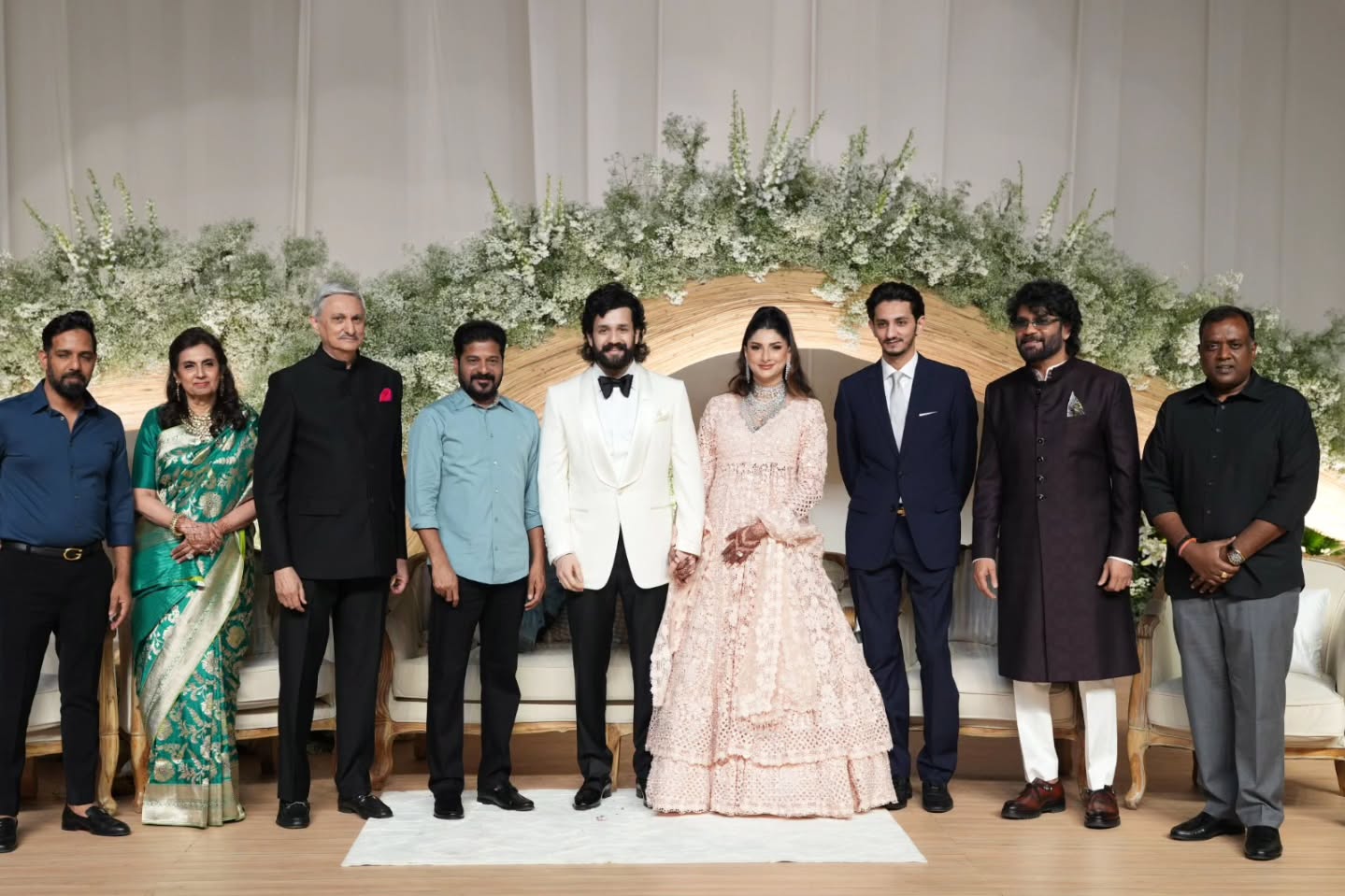 Akhil Akkineni-Zainab Ravdjee Wedding Reception: Ram Charan, Mahesh ...