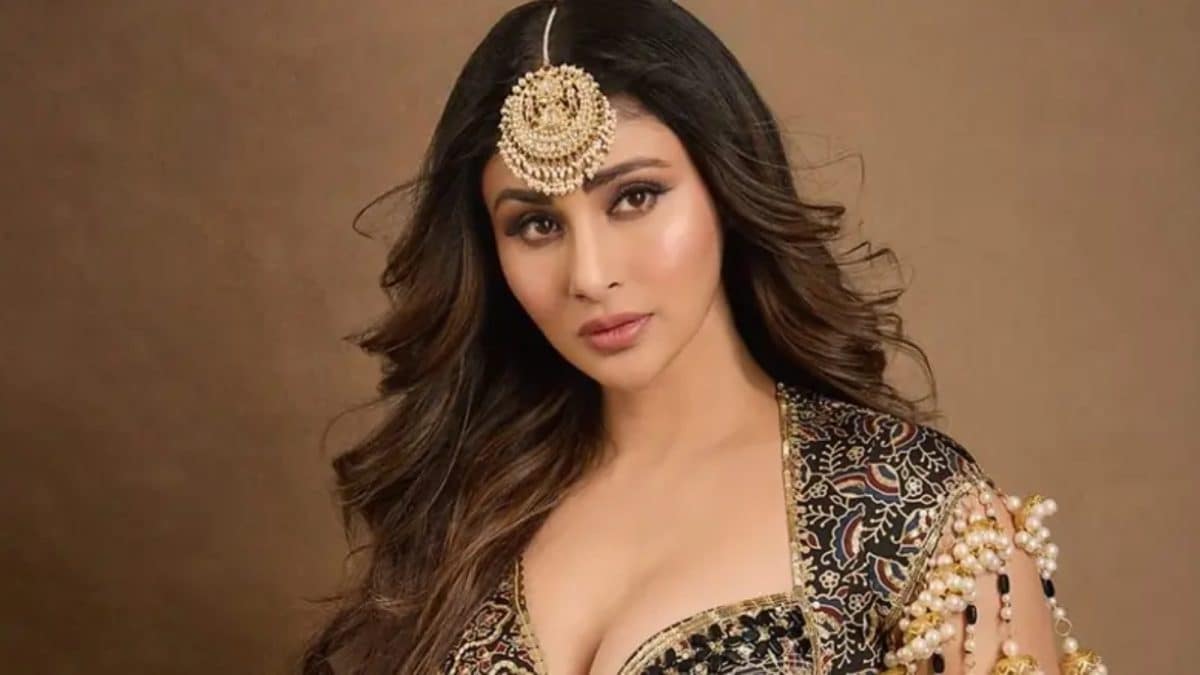 Mouni Roy's 'Salakaar' Film Inspired by Ajit Doval