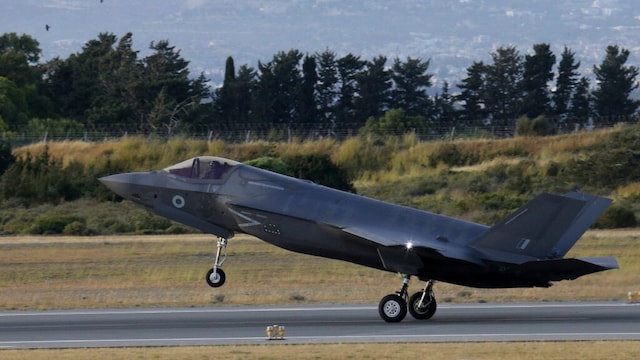 British F-35 Fighter Jet makes emergency landing (Representative Image)