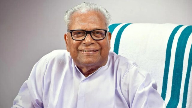 Former Kerala CM VS Achuthanandan passes away at the age of 101. 