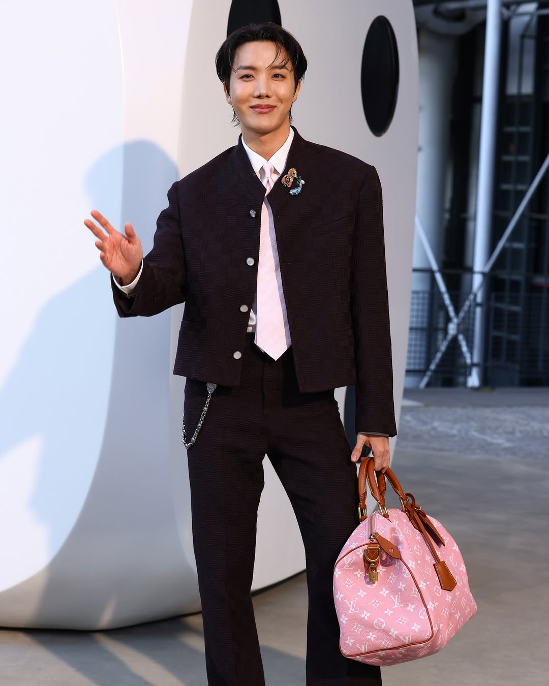 BTS’s J Hope made a grand entrance in a sleek and fashionable classic black and white three-piece suit set. (Image: Instagram) BTS’s J Hope made a grand entrance in a sleek and fashionable classic black and white three-piece suit set. (Image: Instagram)