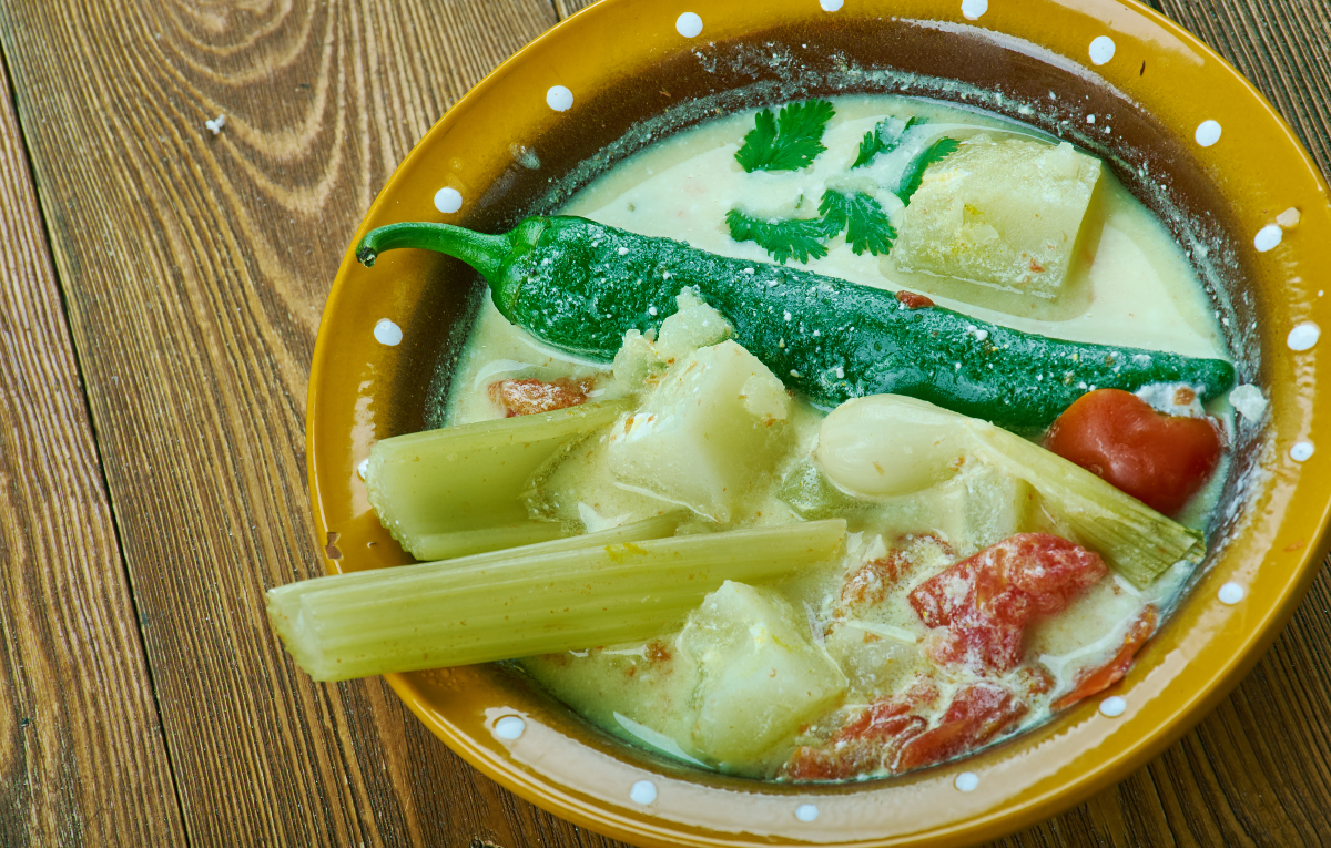 Santula: A must-try for vegetarians, Santula is a simple yet flavorful vegetable curry, typically enjoyed with rice or Indian bread. Its light, comforting taste makes it a favourite everyday dish. (Representative image: Shutterstock)