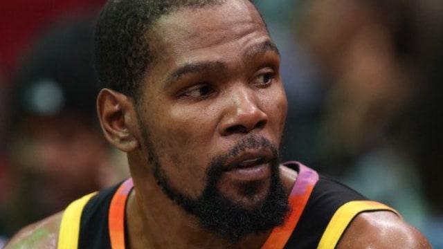 Phoenix Suns' Kevin Durant (X)