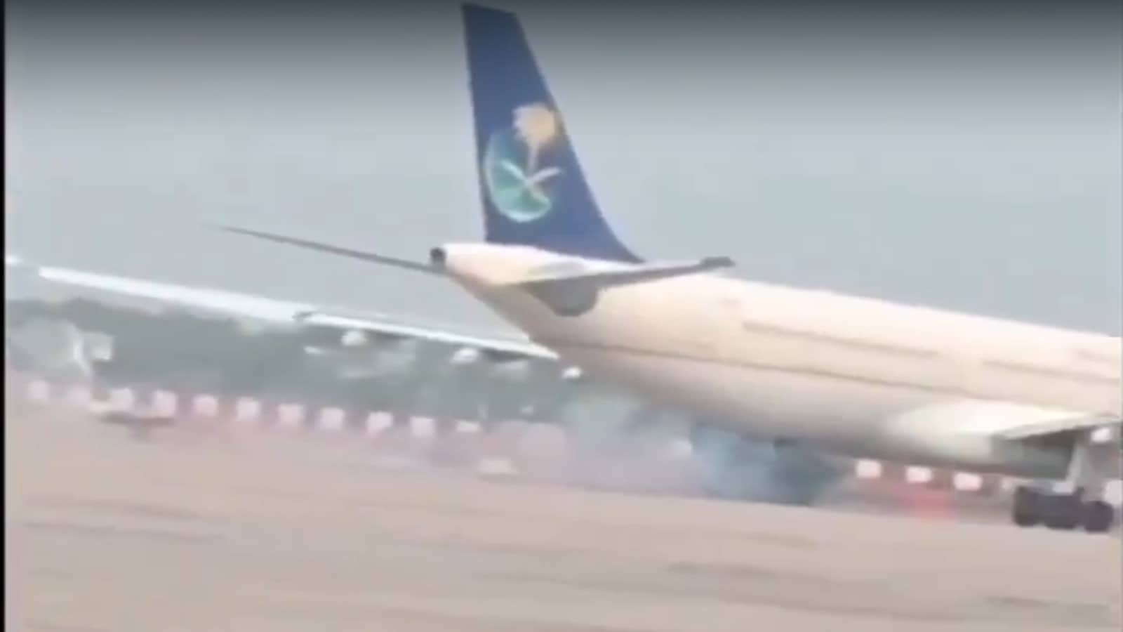 Hajj Flight Faces Wheel Glitch At Lucknow Airport; Sparks, Smoke Erupt During Landing | Video