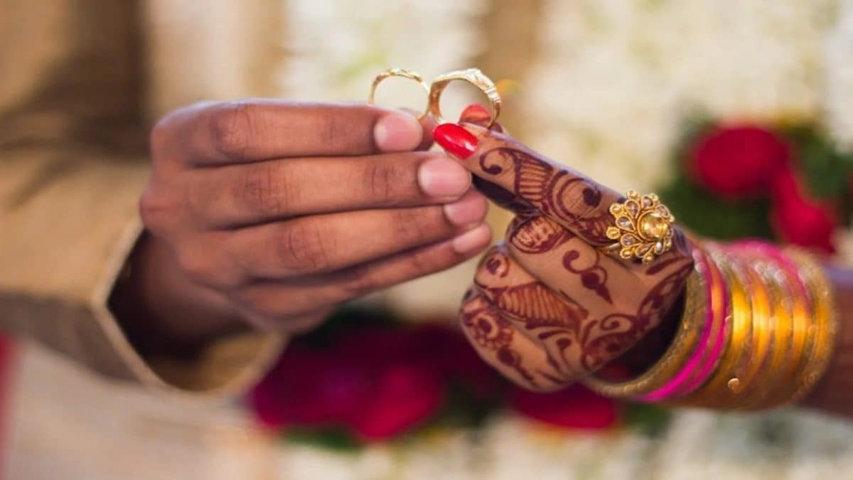 37% Of British Pakistanis Are Married To Their Cousins. Is It Legal In India Too?