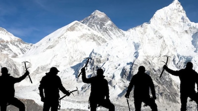 The cost of an expedition to the world’s highest peak can easily reach $30,000 to $100,000, depending on the route, guide services, and additional logistics. (News18)