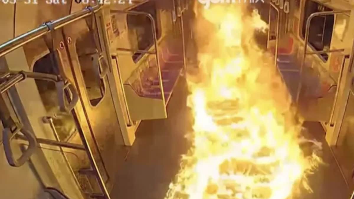 Caught On Video: Passengers Flee In Panic As South Korean Man Sets Metro Carriage Ablaze