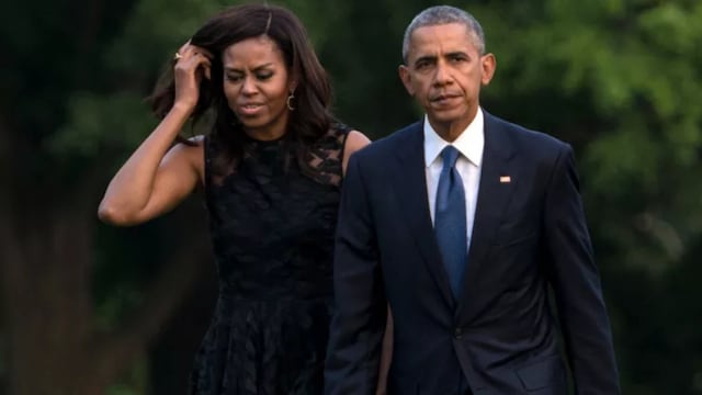 Michelle Obama and Barack Obama 