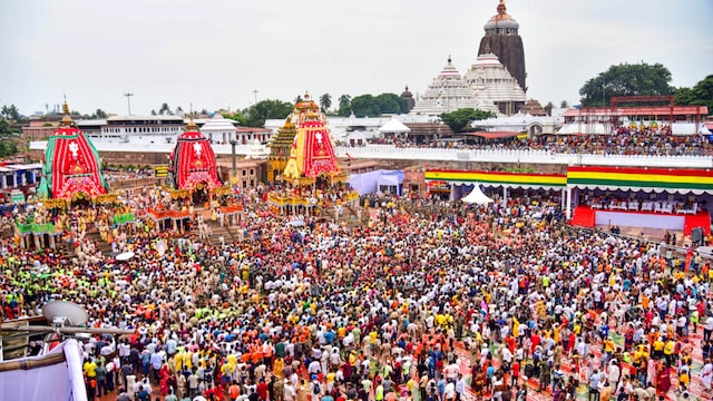 Stampede occurred due to huge crowd in front of the chariot of Sri Gundicha temple