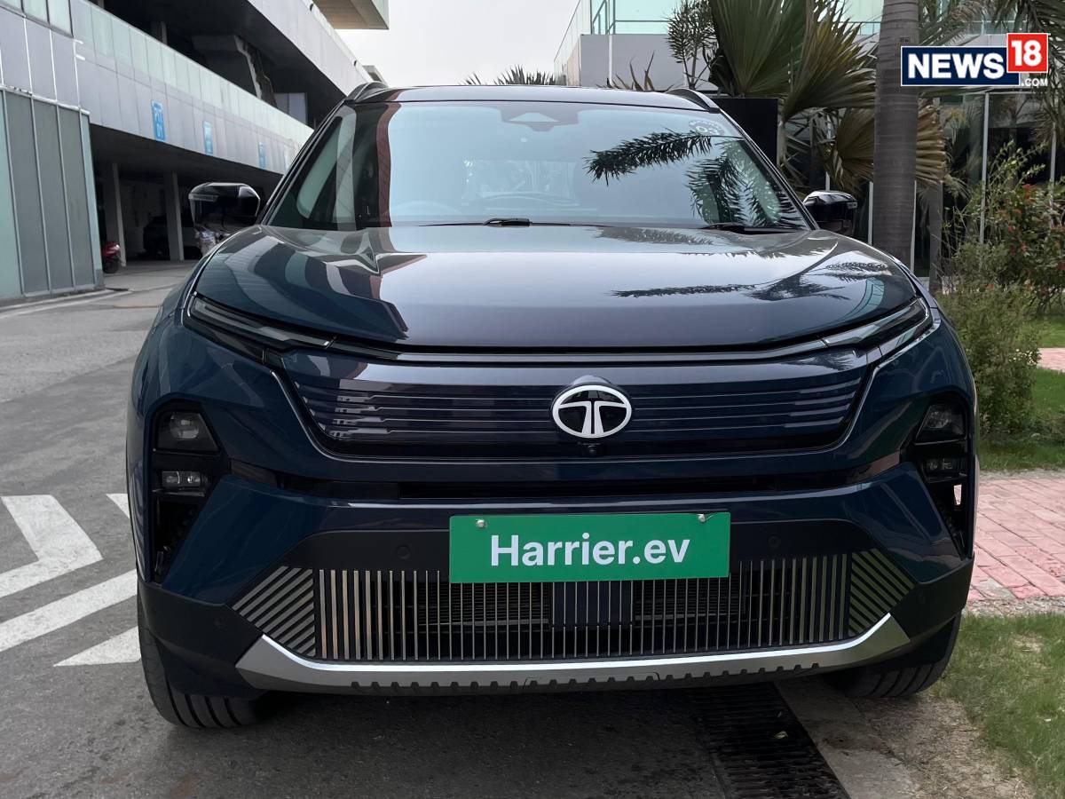Tata Harrier Electric. (Photo: Shahrukh Shah/ News18) Tata Harrier Electric. (Photo: Shahrukh Shah/ News18)