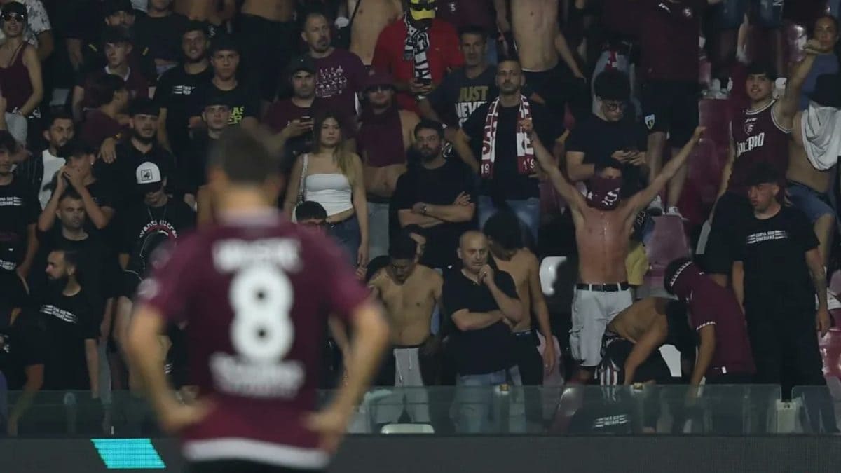 Fan Chaos Halts Salernitana vs Sampdoria; Sampdoria Survives Relegation
