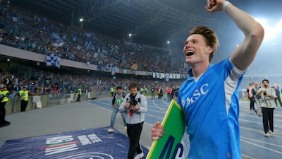 Napoli's Scott McTominay (X)