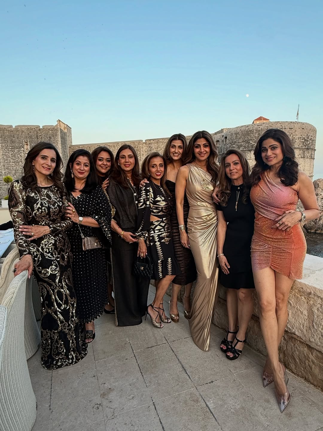 Isn’t the girl gang giving us major friendship vibe? (Image: Instagram) Isn’t the girl gang giving us major friendship vibe? (Image: Instagram)