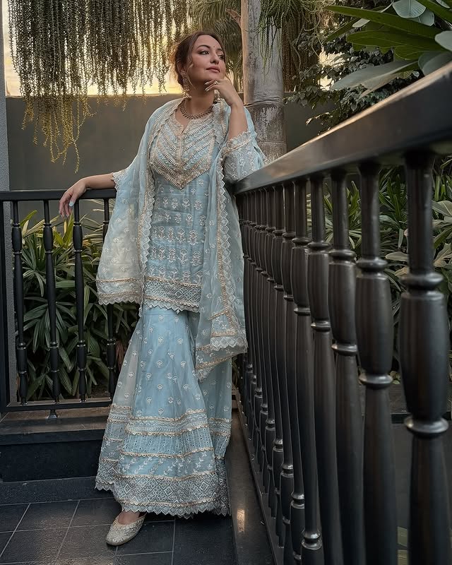 Sonakshi Sinha Sonakshi Sinha