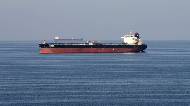  REUTERS)