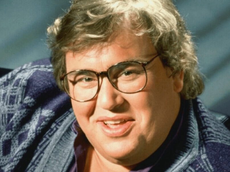 By now, people had started to believe that the script was cursed, though some dismissed it as a coincidence. Later, comedian John Candy was offered the lead role. In 1993, after reading the script, he agreed to do the film. However, not long after, John was also found dead in his hotel room under suspicious circumstances. (News18 Hindi) By now, people had started to believe that the script was cursed, though some dismissed it as a coincidence. Later, comedian John Candy was offered the lead role. In 1993, after reading the script, he agreed to do the film. However, not long after, John was also found dead in his hotel room under suspicious circumstances. (News18 Hindi)