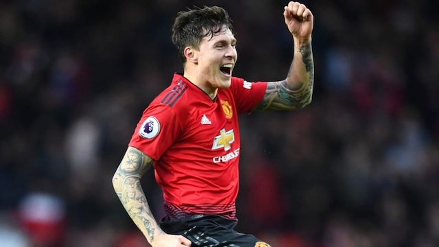 Victor Lindelof. (X) 