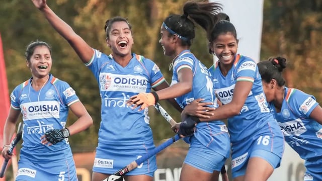Indian Junior Women's Hockey Team. (X) 