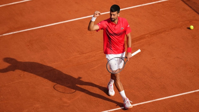 Serbia's Novak Djokovic celebrates as he won the fourth round match of the French Tennis Open against Britain's Cameron Norrie at the Roland-Garros stadium in Paris, Monday, June 2, 2025. (AP Photo/Aurelien Morissard)


