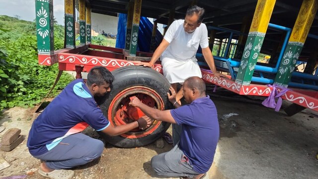 Kolkata's Jagannath Chariot Gets Sukhoi Tyres. (CNN News18)
