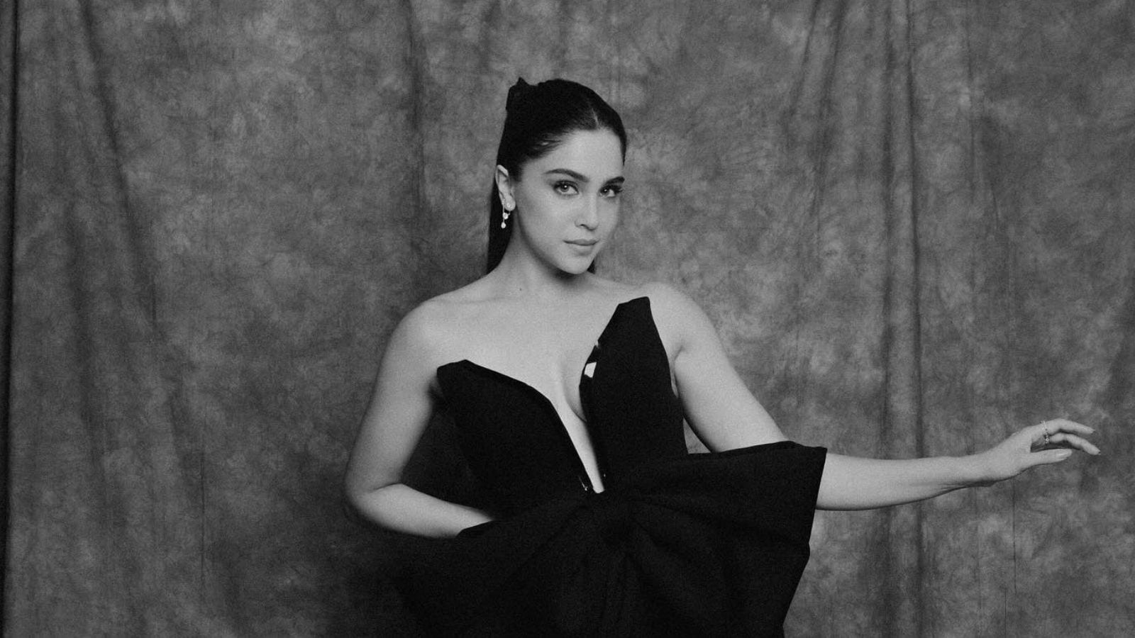 Sharvari Wagh Celebrates 1 Year Of Munjya: 'Thank You All' Sharvari Wagh Celebrates 1 Year Of Munjya: 'Thank You All'
