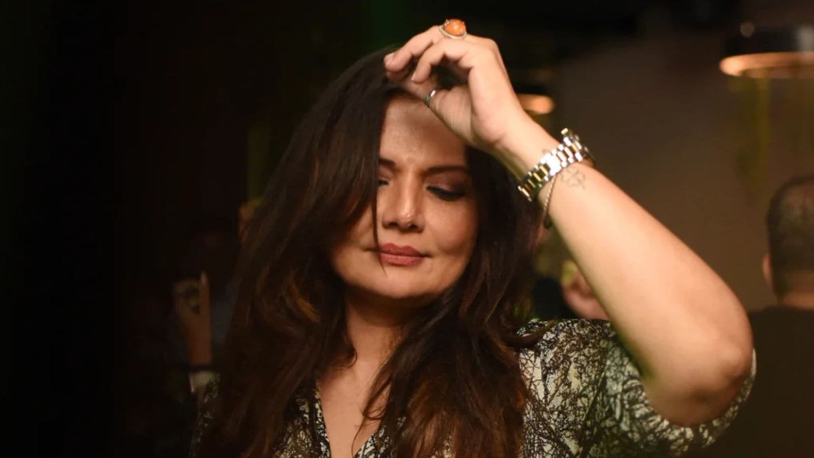 Deepshikha Nagpal Recalls Shah Rukh Khan’s Humility on Koyla Set