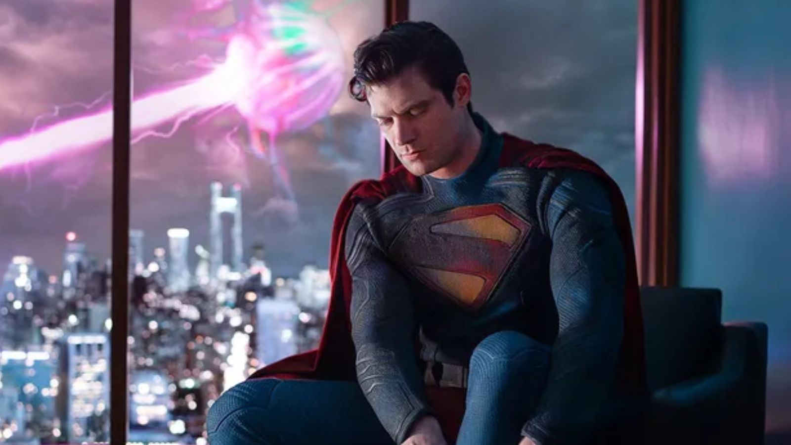 Superman Cast's Real Reactions on T-Craft Scene