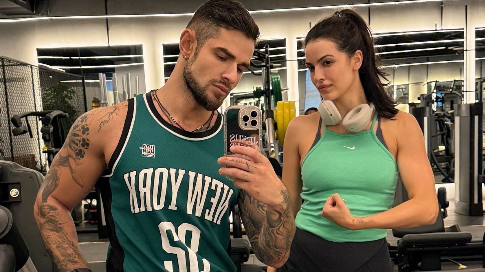 Natasa Stankovic, Aleksandar Alex Just Made Workout Selfies A Competitive Sport