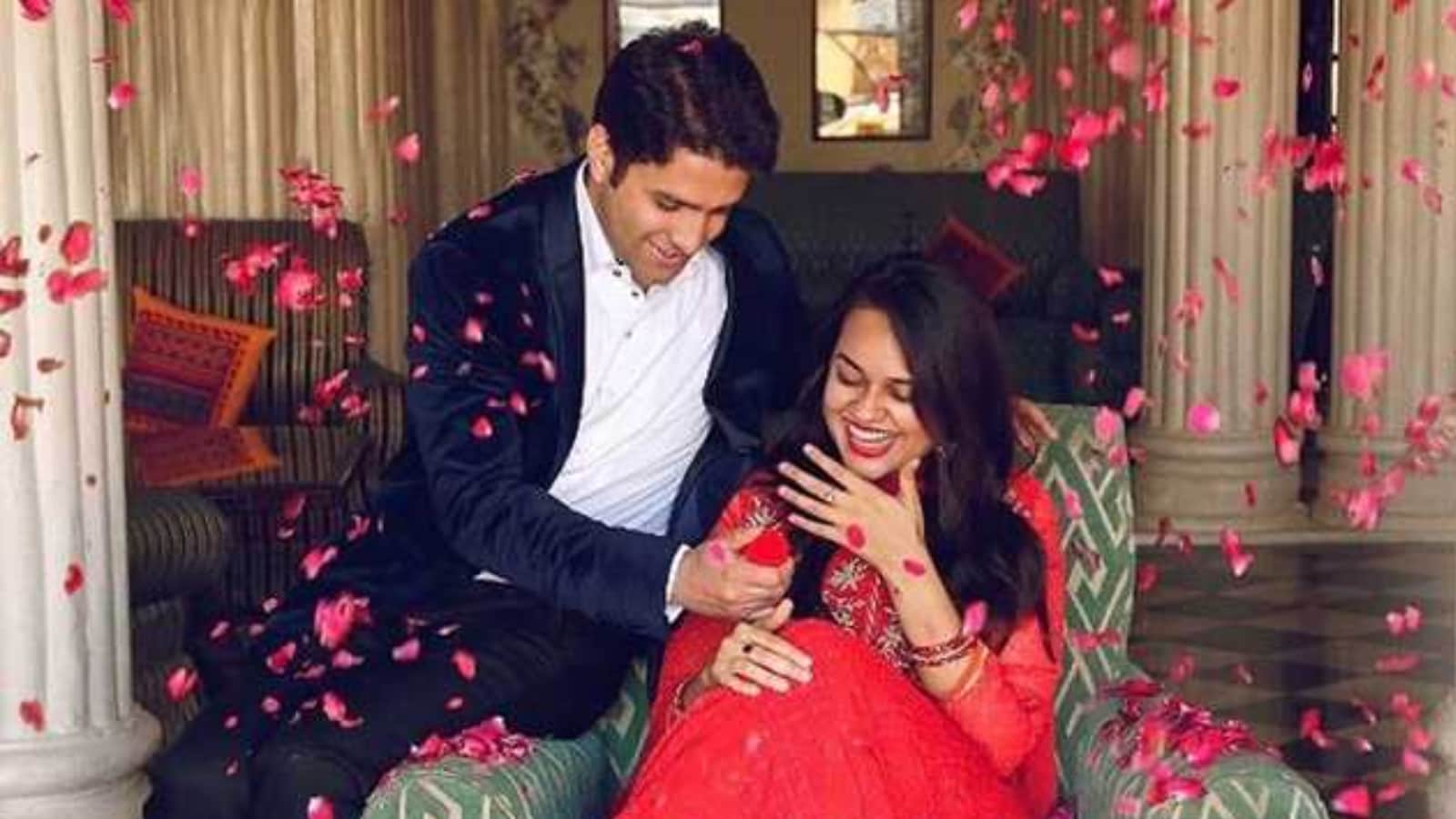 IAS Officer Athar Aamir Married to Dr. Mehreen Qazi