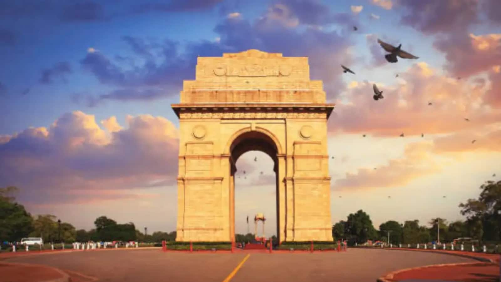 Tamil Nadu Man's Delhi-Agra Travel Review Goes Viral