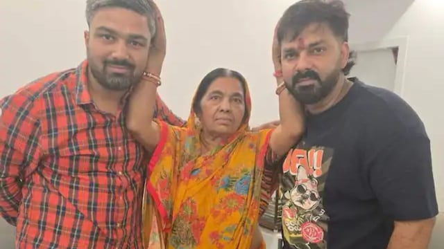 A photo from the meeting, showing Pawan Singh's mother placing her hand on the heads of both men in a symbolic gesture of blessing, has gone viral (News18 Hindi)