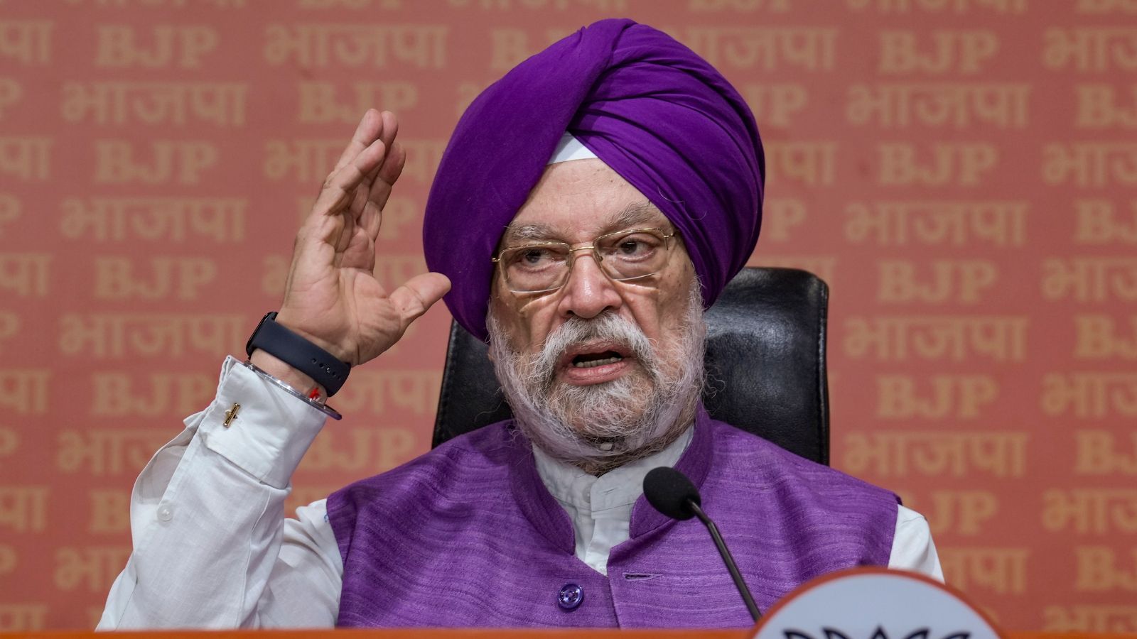  India Extends Lock-in Period For Rural Household For 45 Days