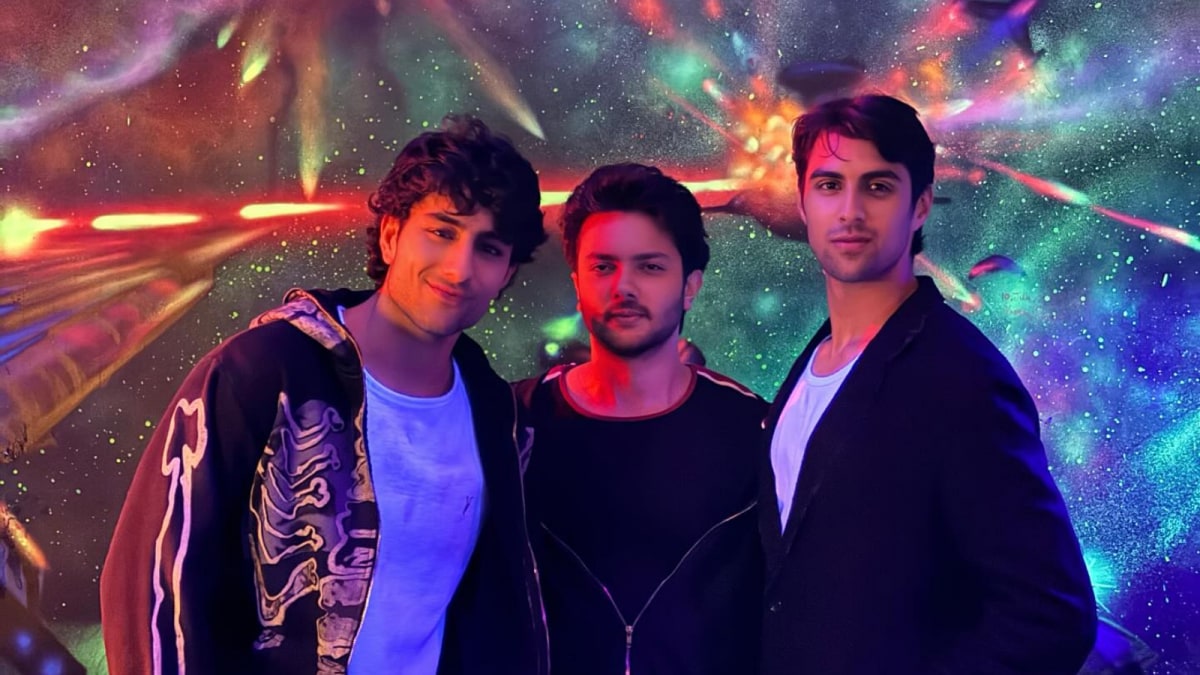 Ibrahim Khan, Nirvan & Aryaman Enjoy London Arcade Night