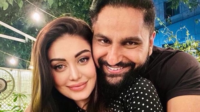 Shefali Jariwala And Parag Tyagi 