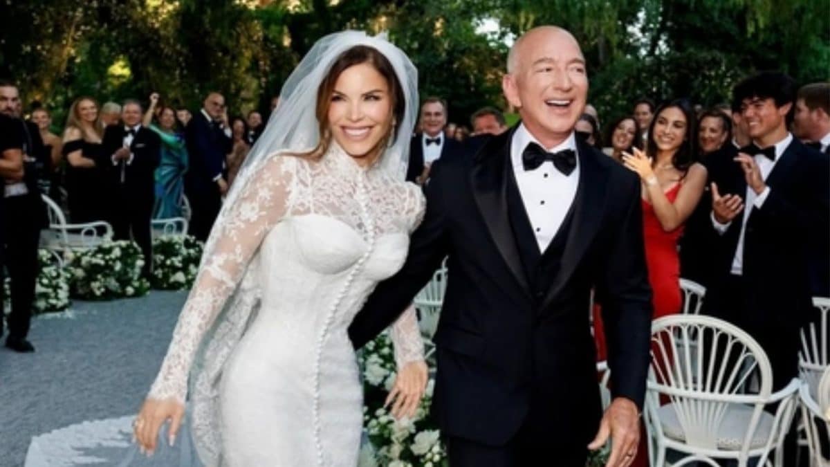 900 Hours, 180 Buttons And A Space Trip: All About Lauren Sanchez's Wedding Dress