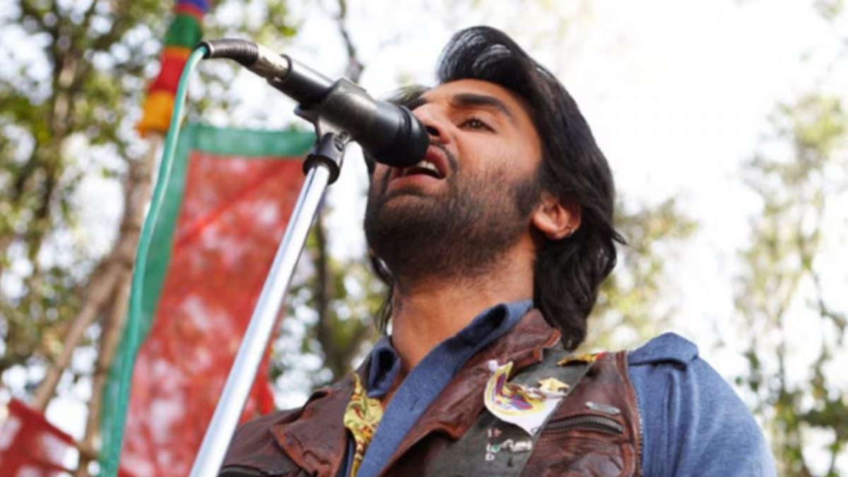 5 Romantic Hindi Films to Watch Before 'Metro…In Dino'