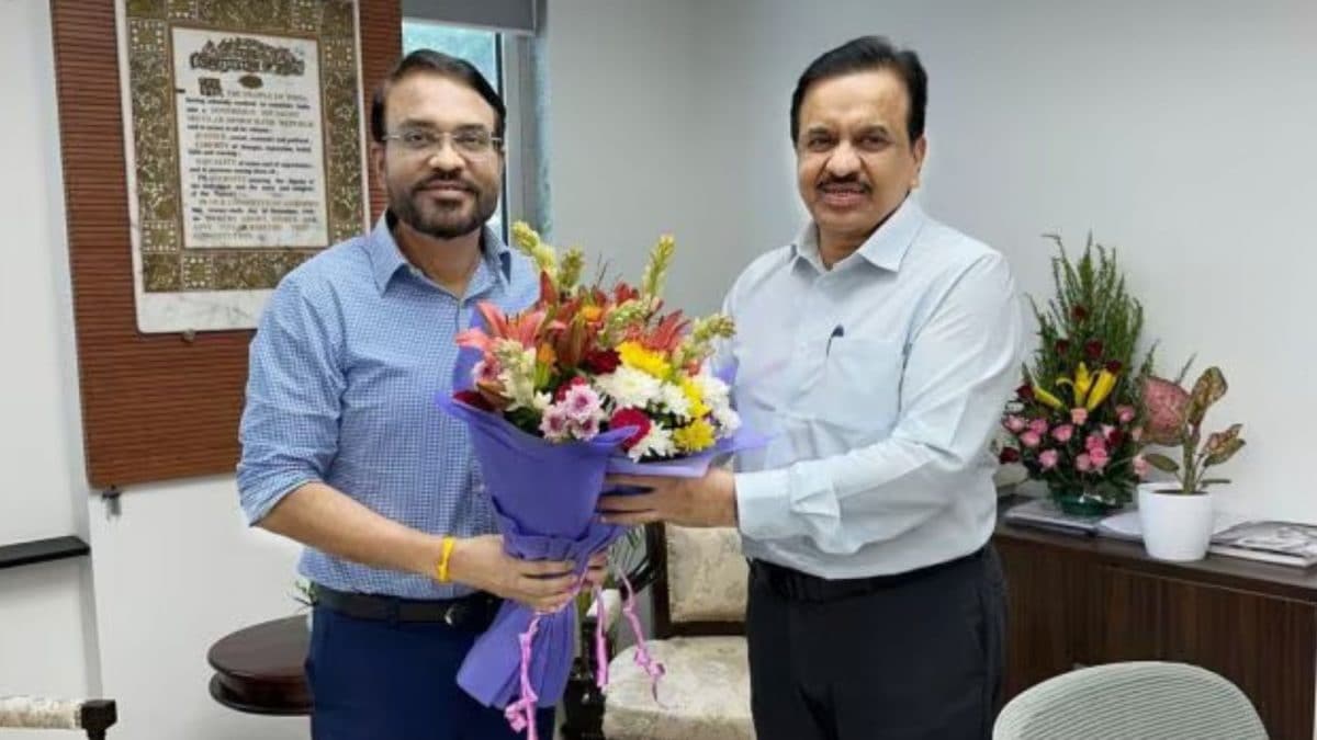 1988-Batch IAS Officer Rajesh Kumar Takes Charge As Maharashtra’s New ...