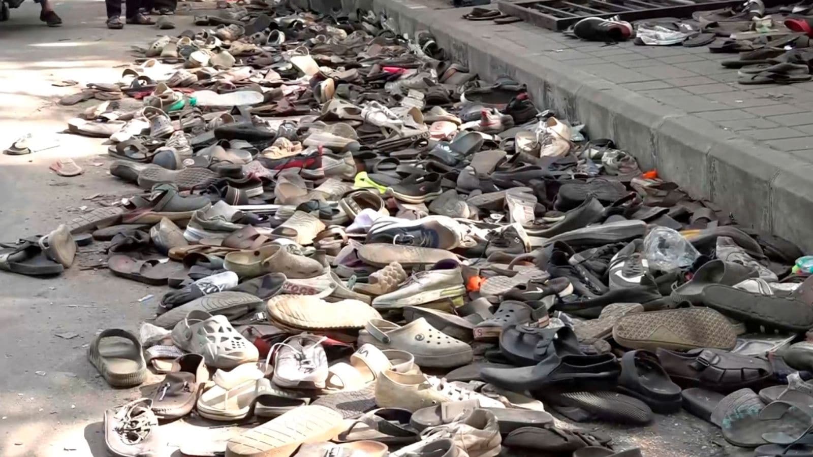 Bengaluru Stampede: Crowd Control Lapses, Political Blame Game, And Many  Questions - News18
