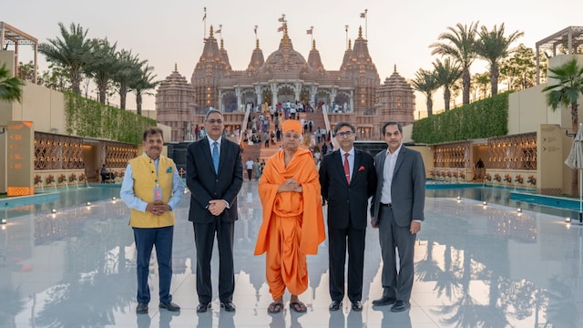 Misri remarked that such places of devotion, built through international collaboration and inspired leadership, can play a powerful role in uniting people across boundaries. Pic/News18