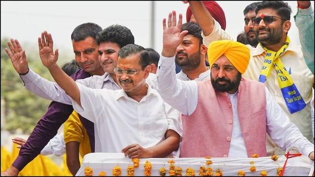 AAP national convenor Arvind Kejriwal and Punjab CM Bhagwant Mann campaigning for Ludhiana West bypoll. (PTI)