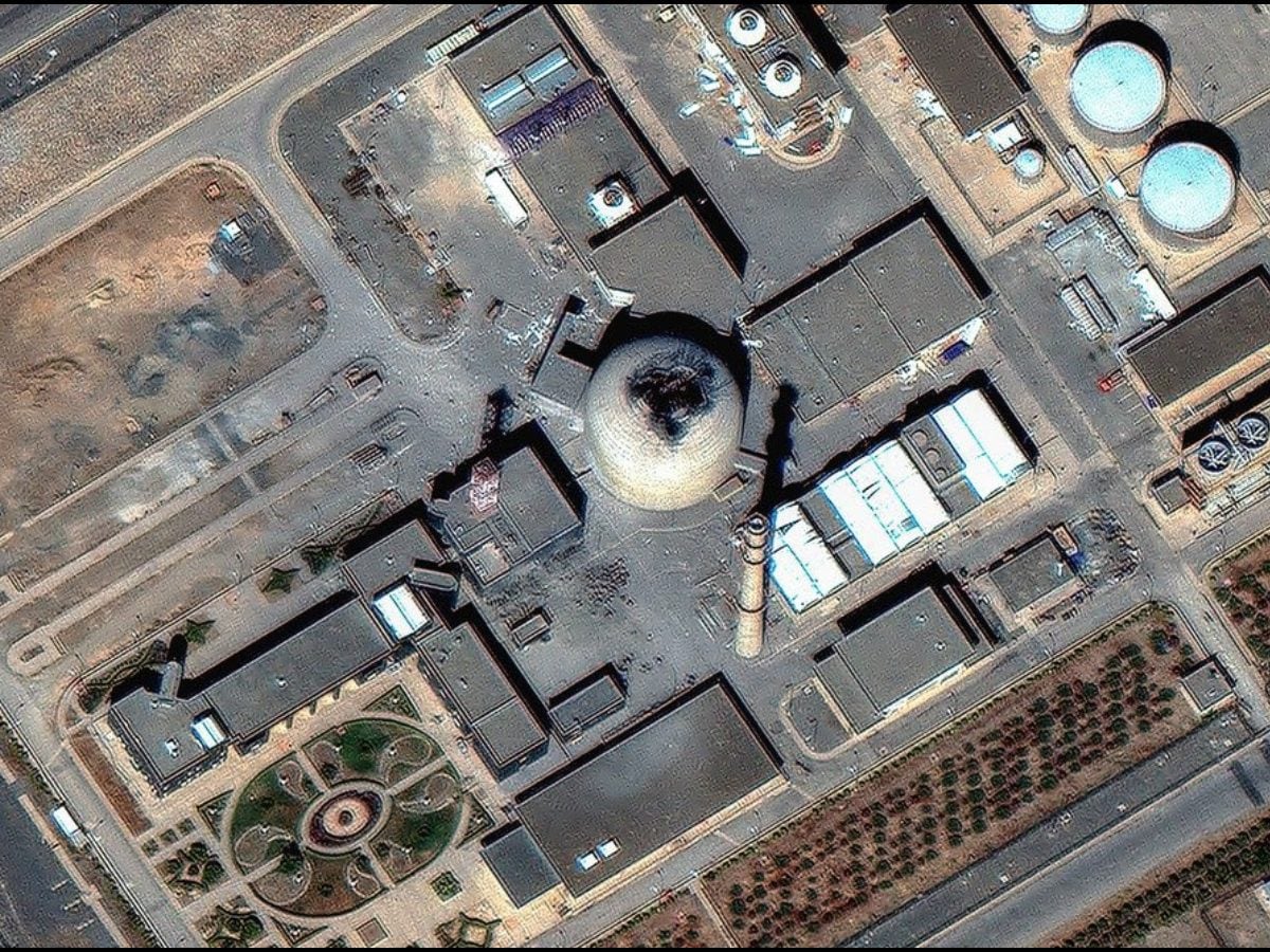 Iran's Arak Nuclear Site Suffered Massive Damage After Israeli Strikes,  Satellite Images Show | World News - News18