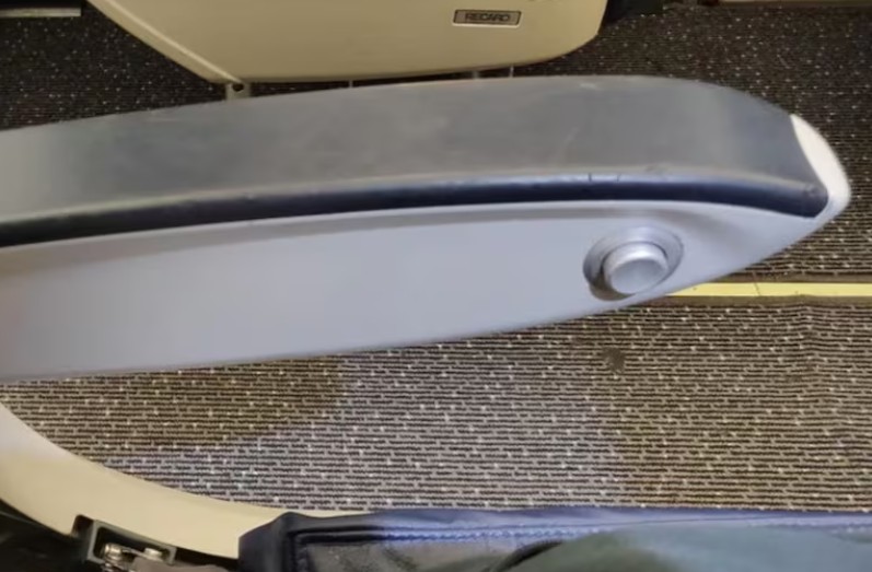 This Button Can Make Your Flight Travel More Comfortable - And It's Not The Recline One