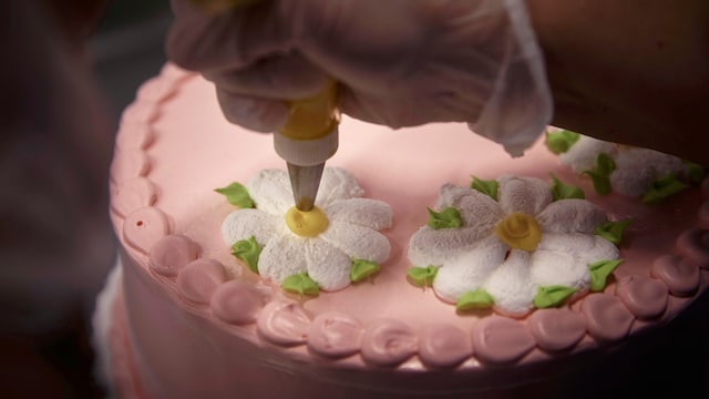 The accused admitted to purchasing arsenic trioxide online and mixing it into the cake.   (Representative/AP)