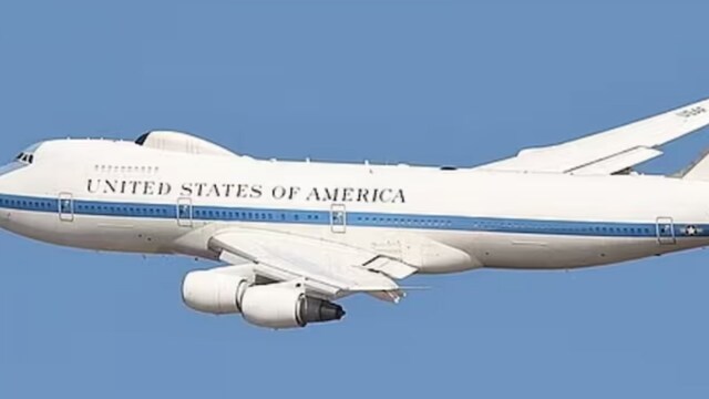 Although E-4B aircraft routinely fly to ensure operational readiness, this specific sortie stood out due to its timing. (News18 Hindi)