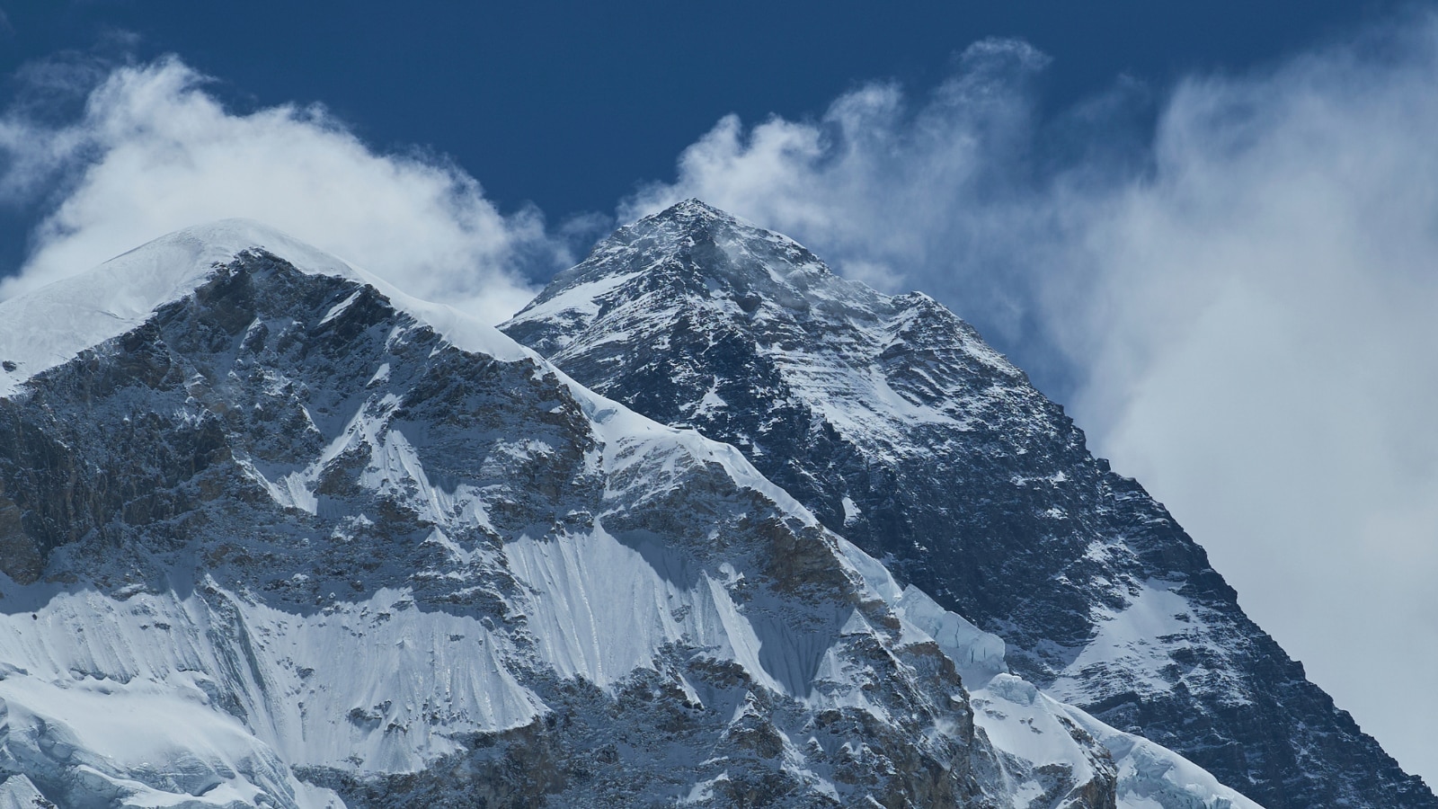 All Stranded Hikers Caught In Blizzard On Tibetan Slopes Of Mt Everest Rescued